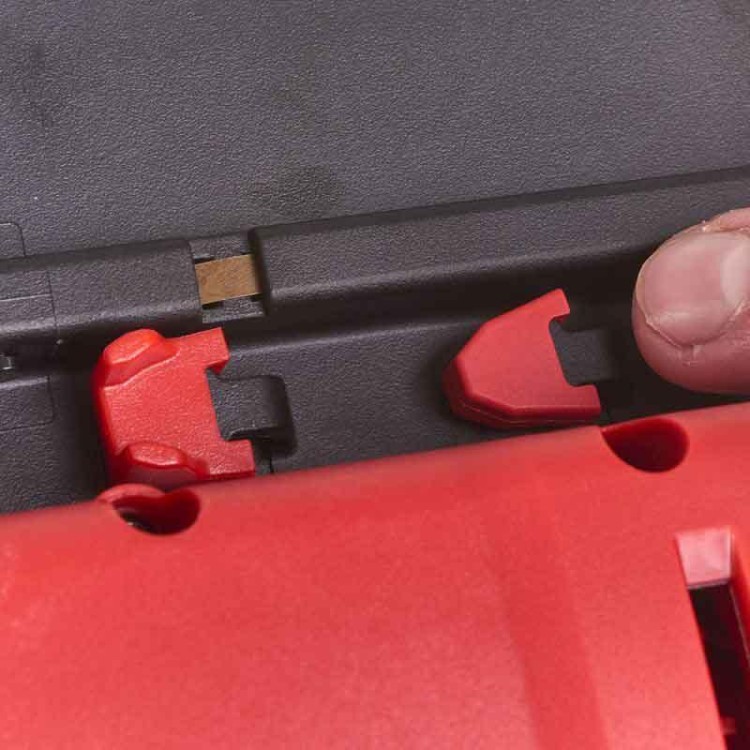 M18 FN18GS-0X - Gwoździarka 18GA, 18 V, FUEL, w walizce, bez wyposażenia, 4933471409