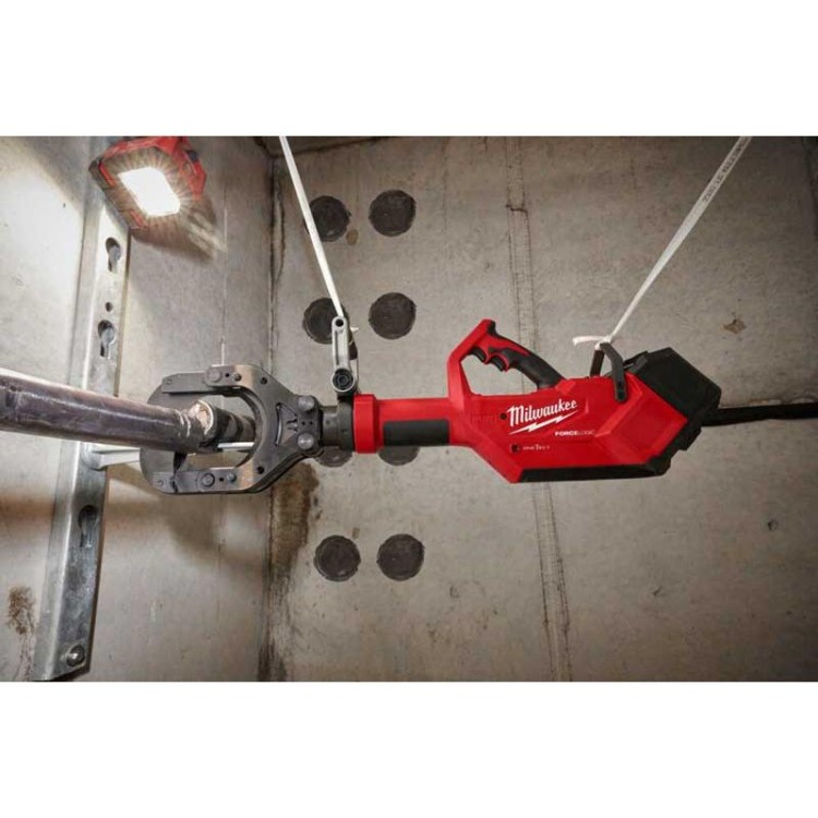 M18 HSFC125R-802C - Hydrauliczny obcinak do kabli zabezpieczających 125 mm, 120 kN, 18 V, 8.0 Ah, ONE-KEY, walizce, 4933499331