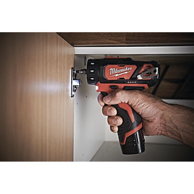 M12 subkompaktowa wiertarko-wkrętarka z wymiennym uchwytem 4933447836 - techniktools