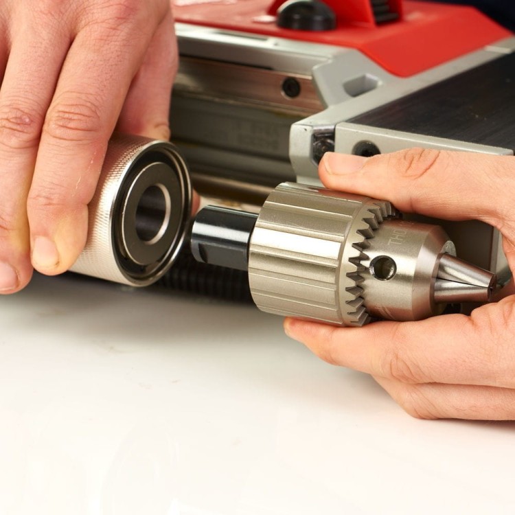 Wiertarka magnetyczna z elektromagnesem 4933451015 - techniktools