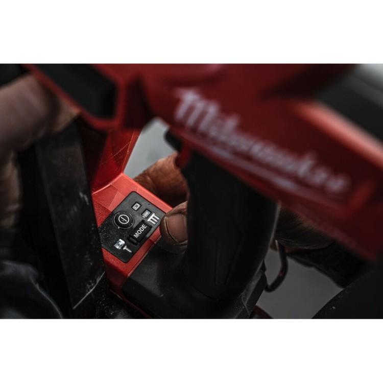 M18 FUEL gwoździarka wykończeniowa 15 GA 4933478091 - techniktools