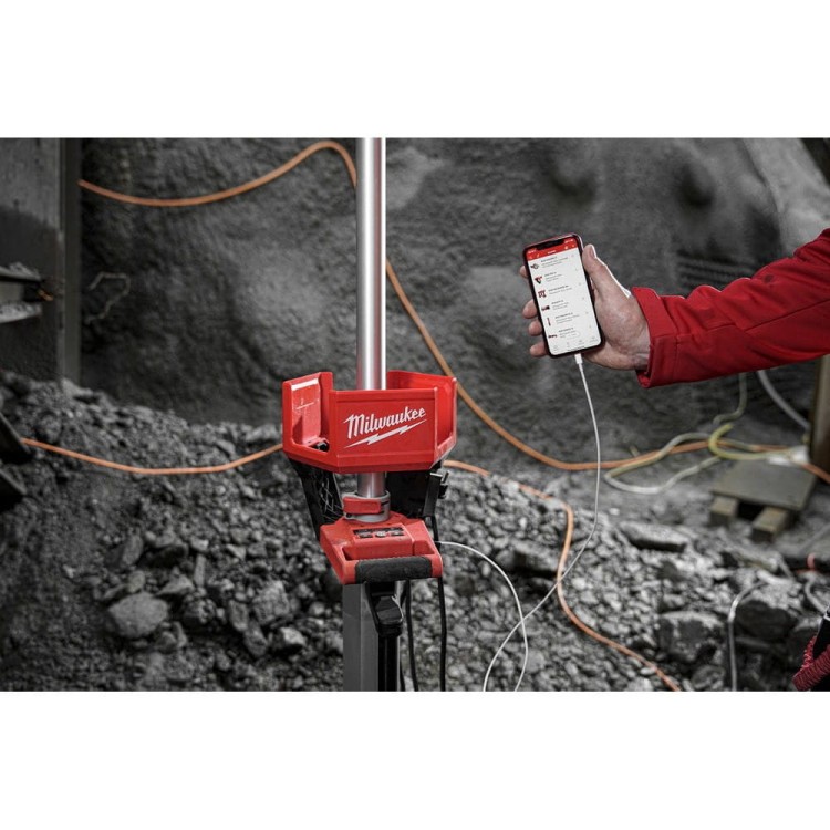 M18 Mocna lampa stojąca z ładowarką 4933478116 - techniktools