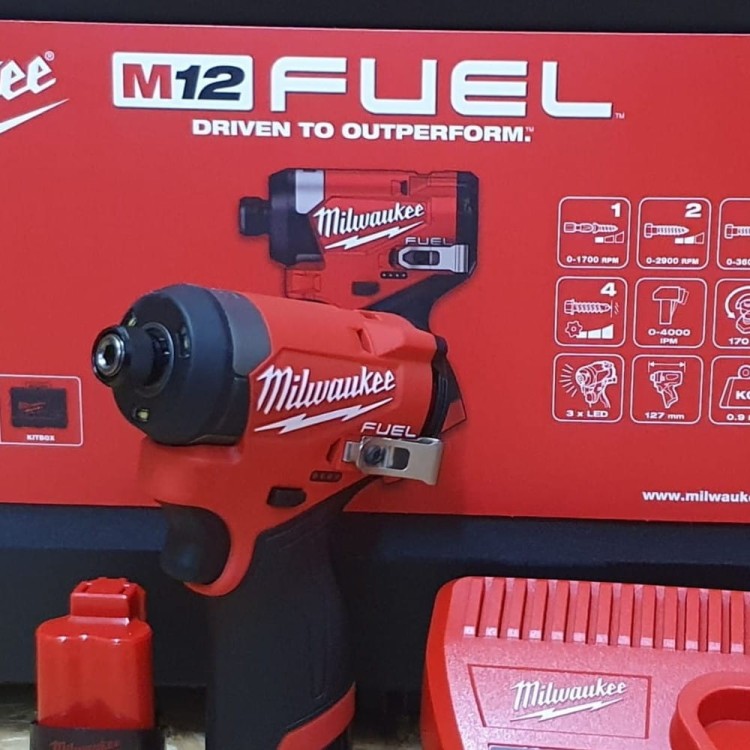 M12 FUEL Subkompaktowa zakrętarka 1/4'' 4933479877 - techniktools