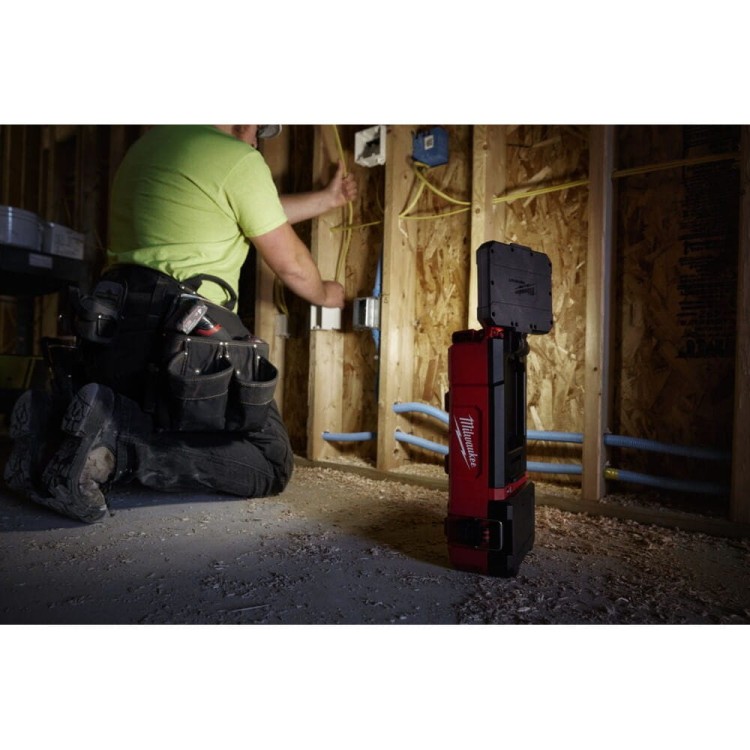 M12 PACKOUT lampa strefowa 1400 lumenów 4933480473 - techniktools